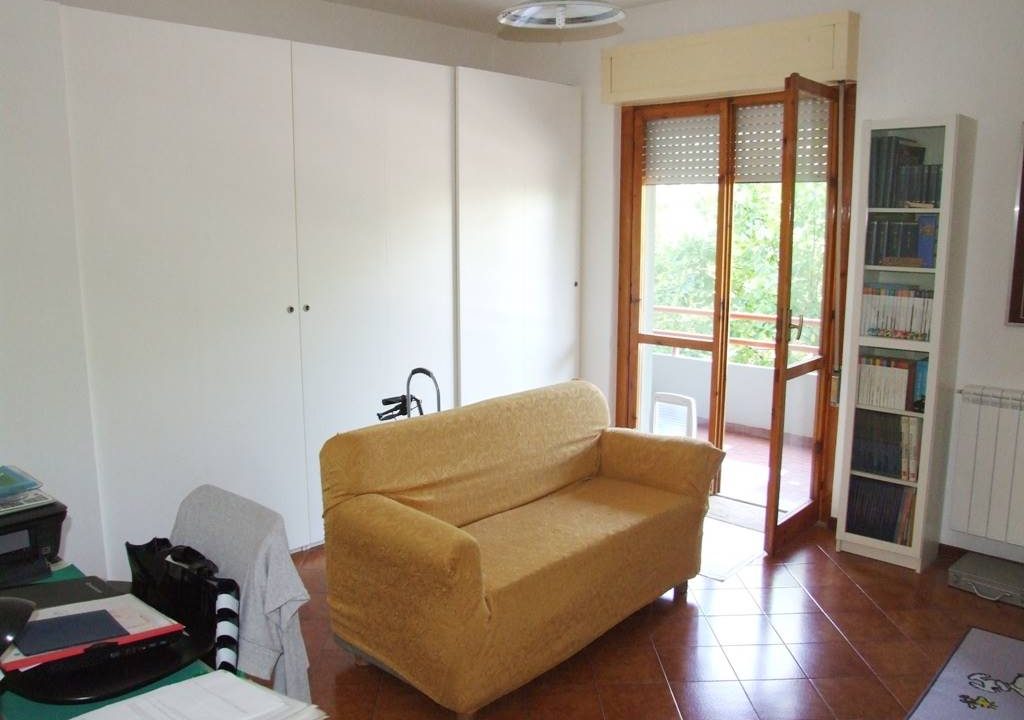 8817RA98689-9