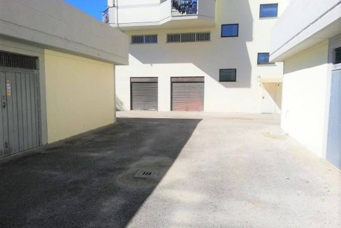 8817RA14593-12