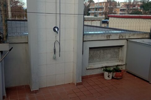 DOCCIA CORTE