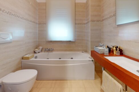 Via-Milazzo-15-Bathroom