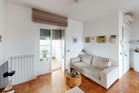 Via-Milazzo-15-Living-Room(1)